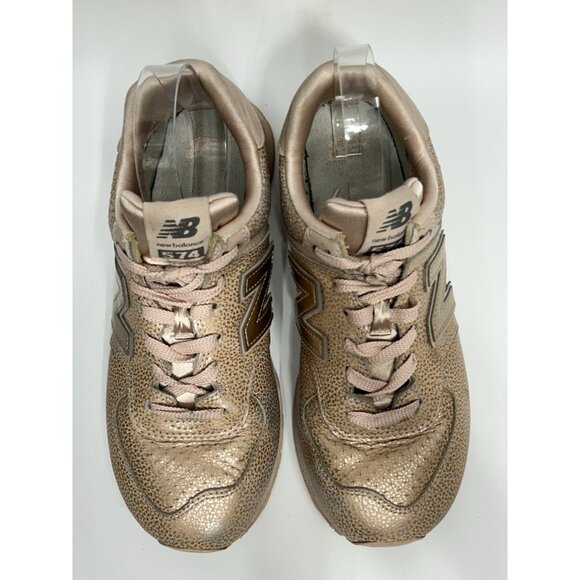 New Balance 574 Shoes Sneakers Womens Size 9 Champaign Pink Metallic WL574SOJ - Picture 4 of 9